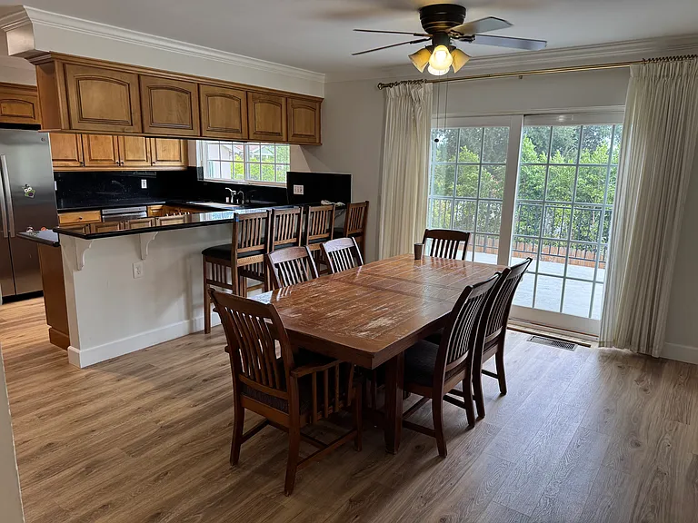 2750 Community Ave — Photo 5