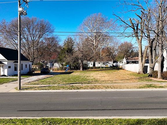 2nd image of 403 S Keeler St