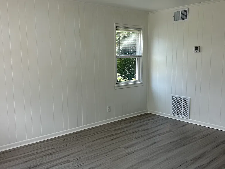 100-42A Midland Hts — Photo 2