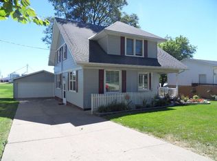 303 N 3rd St, Breda, IA 51436