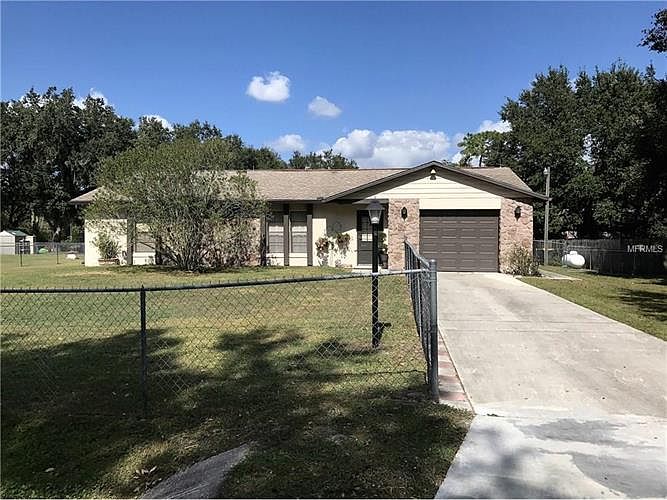 1st image of 4805 Wren Dr