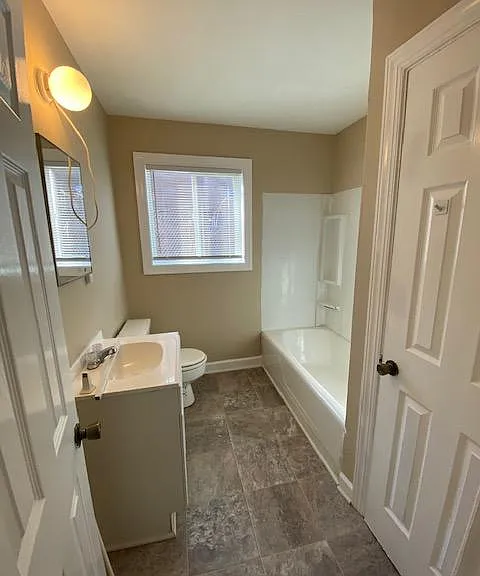 1095 Hutton St — Photo 6
