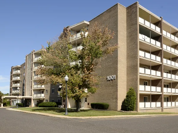 The Sussex House, 1001 Kings Hwy N APT 201, Cherry Hill, NJ 08034