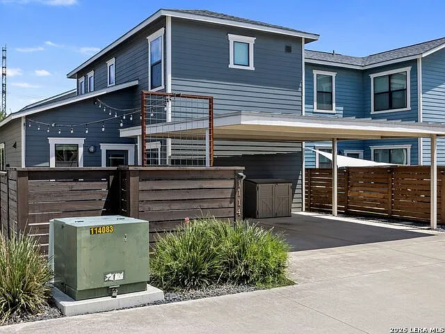 1114 N Olive St — Photo 29
