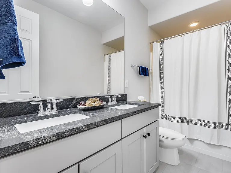 7308 W Tombstone Trl — Photo 10
