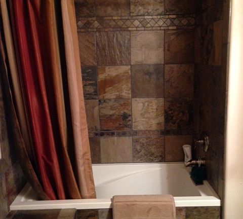 Main level full bath