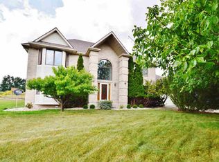 756 Morningside Dr, Grand Blanc, MI