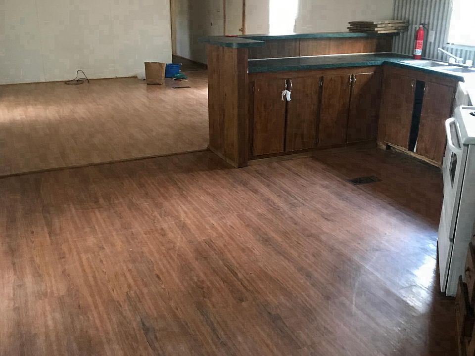 Kitchen into living room 