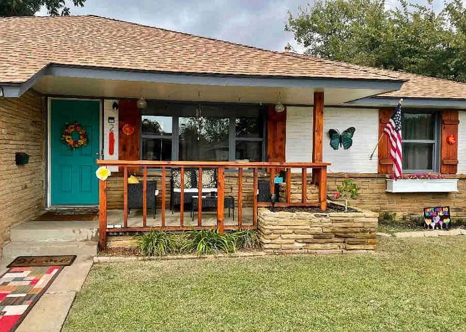 2359 W Britton Rd — Photo 1