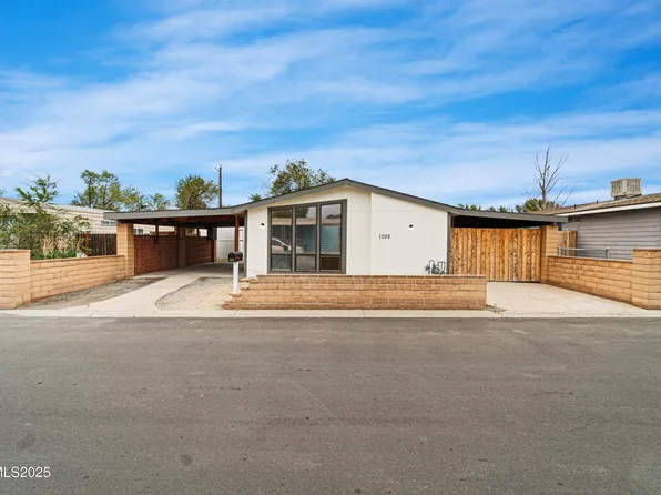 1025 Villa Way, Fernley, NV 89408