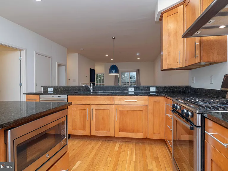 156 Christina Landing Dr — Photo 27