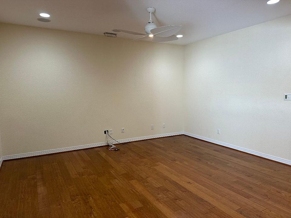 1st image of 2338 Nottoway Ln #806