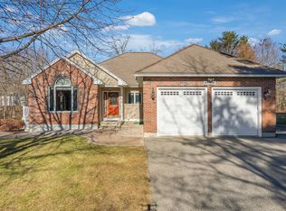 53 Agamenticus Rd, South Berwick, ME 03908