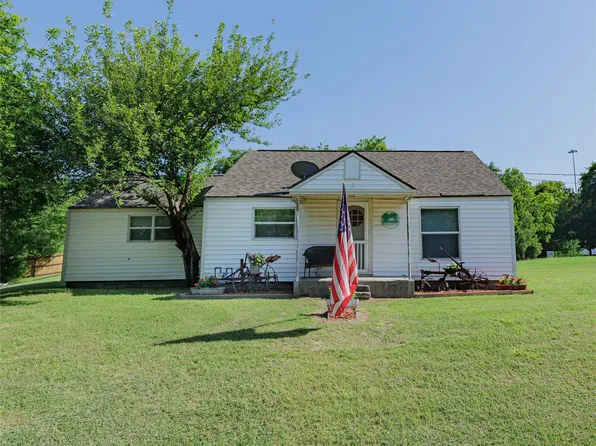 1103 E Old Chico Rd, Decatur, TX 76234