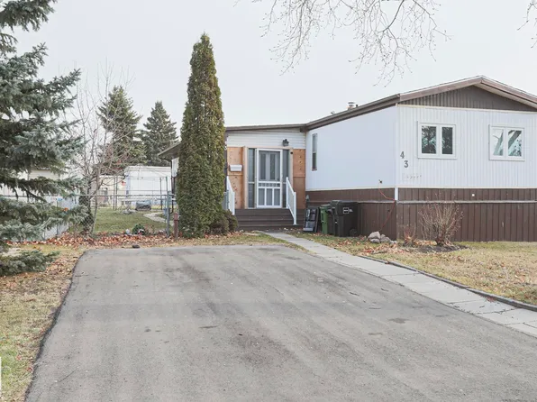 43 Maple Ridge Dr NW, Edmonton, AB T6P 1A9