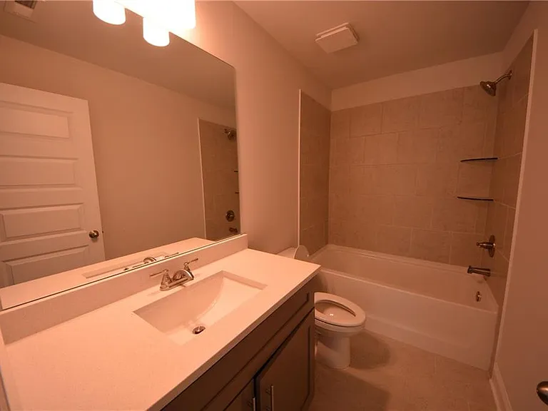 547 Hellen Valley Dr — Photo 39