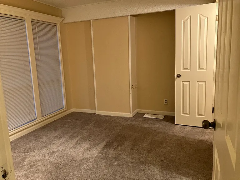 5918 Lago Vista Way #D-34 — Photo 14