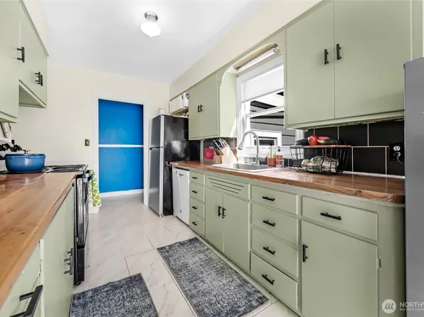 105 N 5th Street, Mount Vernon, WA 98273