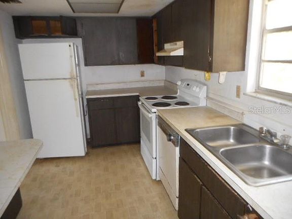 3rd image of 127 Sanchez Ave