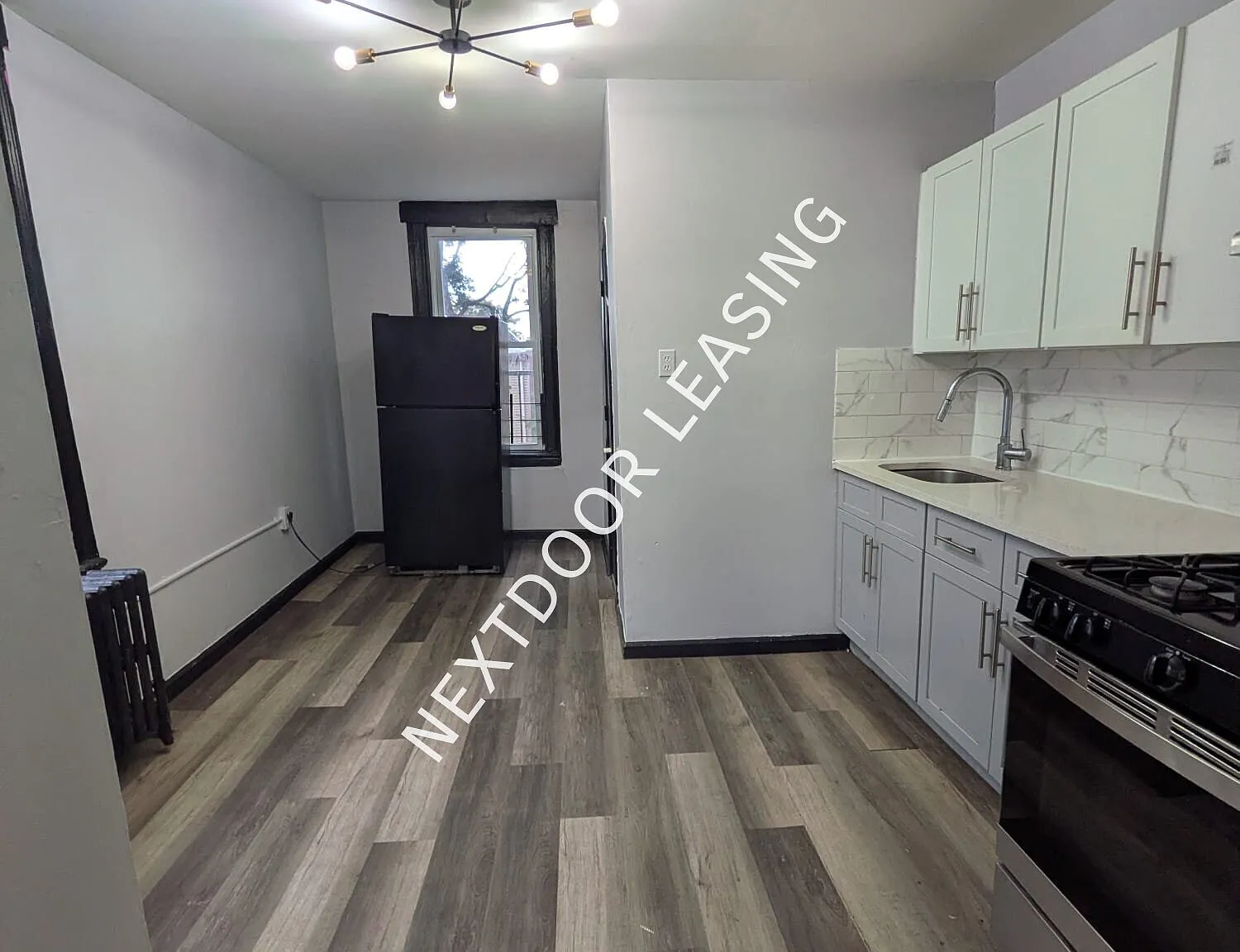 144 Clendenny Ave — Photo 3