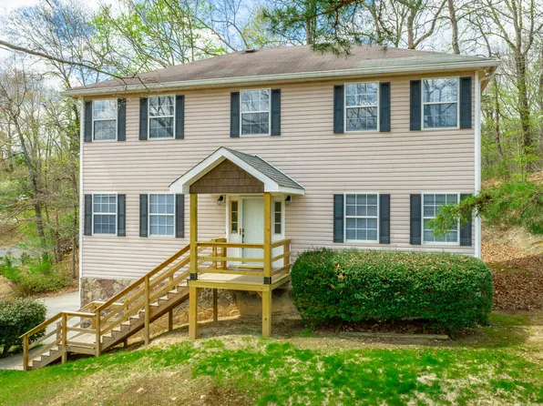 475 Palomino Dr, Dalton, GA 30720