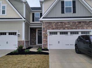 3448 Links Dr, Akron, OH 44333