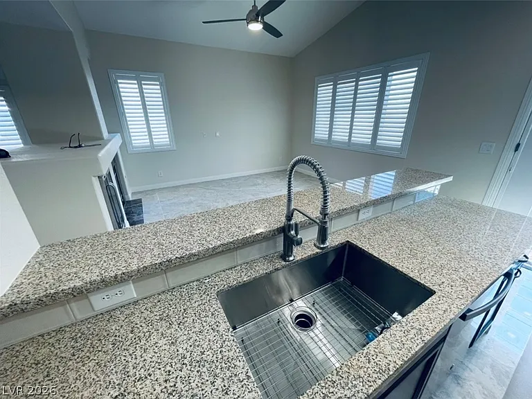 1855 Desert Forest Way — Photo 10