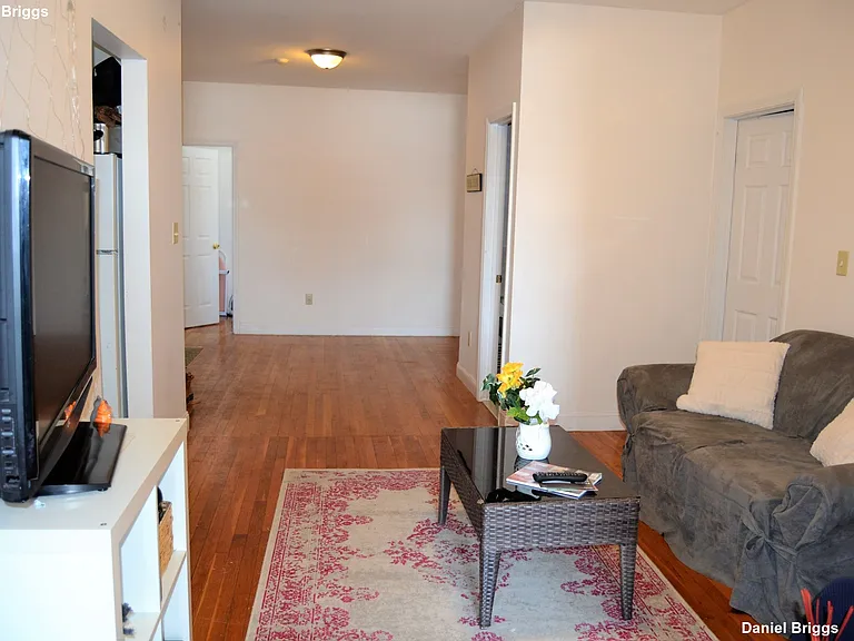 37 Egremont Rd #2 — Photo 2