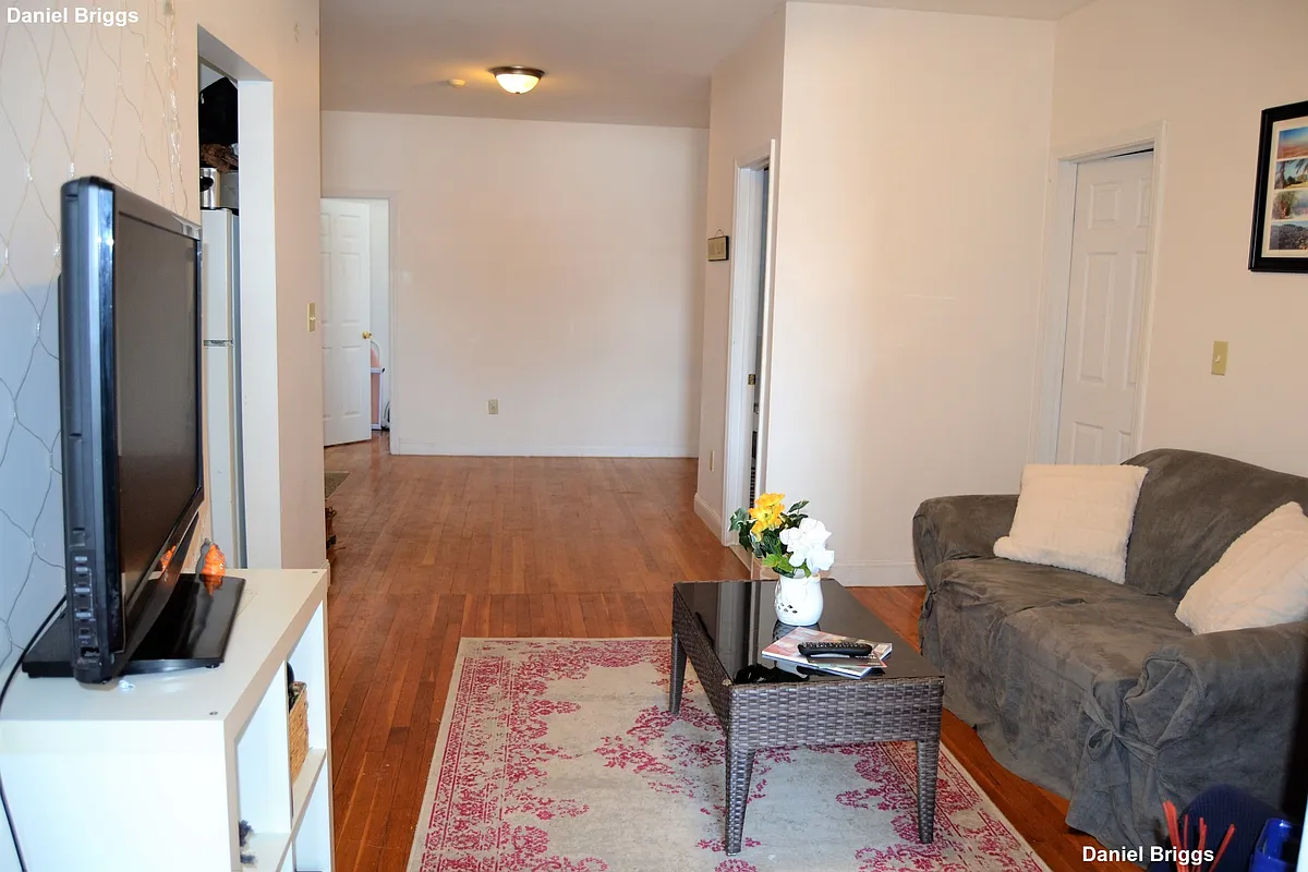 Photo 2 of 11 - 37 Egremont Rd #2 - Boston, MA Building Photo - 37 Egremont Rd #2