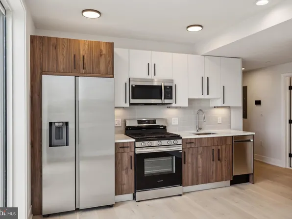 845 19th St NE #Penthouse 13, Washington, DC 20002