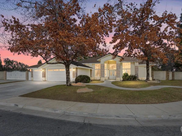 11002 Artist Ct, Bakersfield, CA 93312