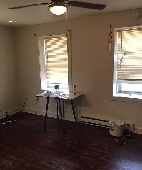 210 E 16th St #1B — Photo 3