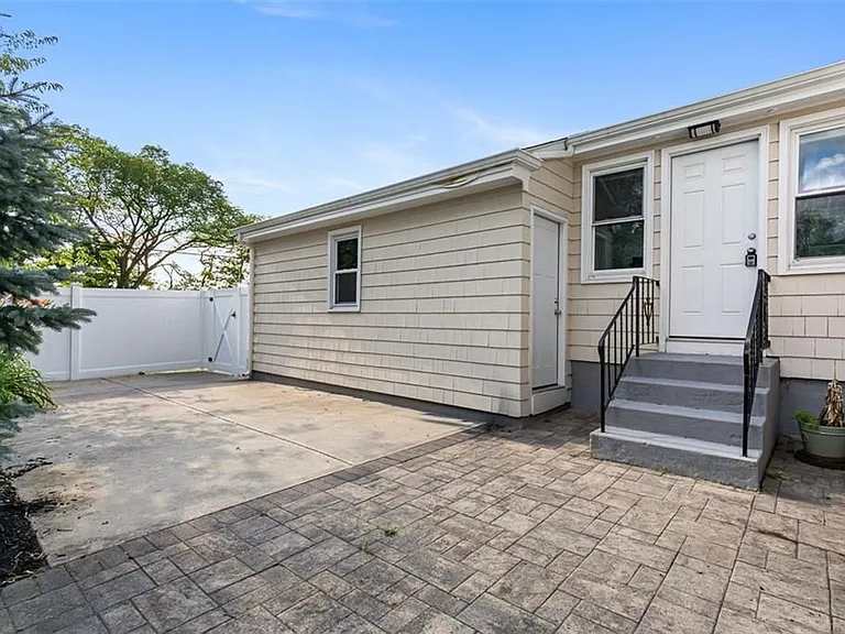 5 Interlocken Rd — Photo 30