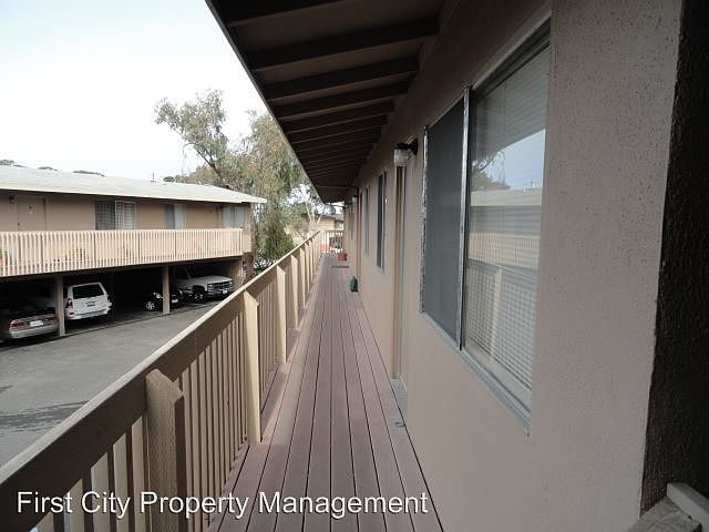 2nd image of 6 Arkwright Ct APT 16