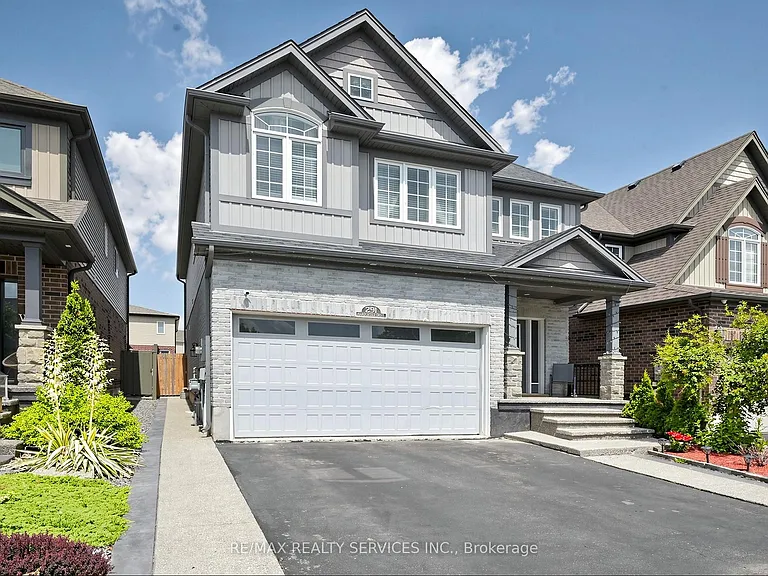 291 Hardcastle Dr — Photo 3