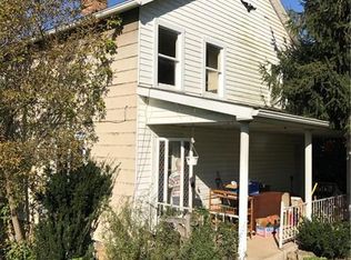 900 Oak St, Marianna Boro, PA