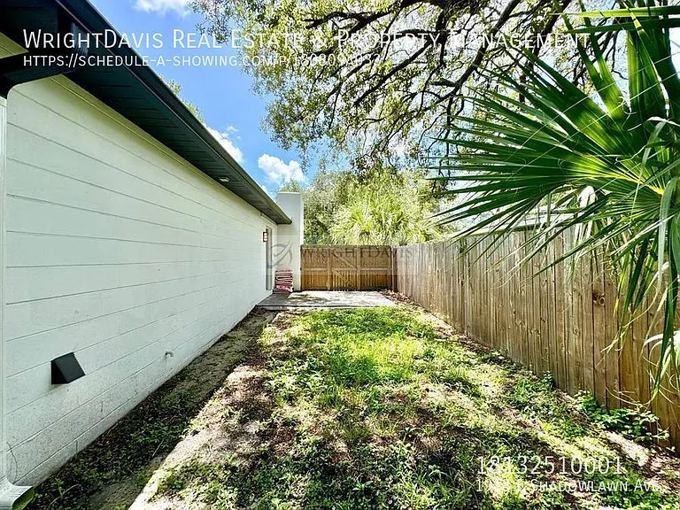 1918 E Shadowlawn Ave — Photo 27