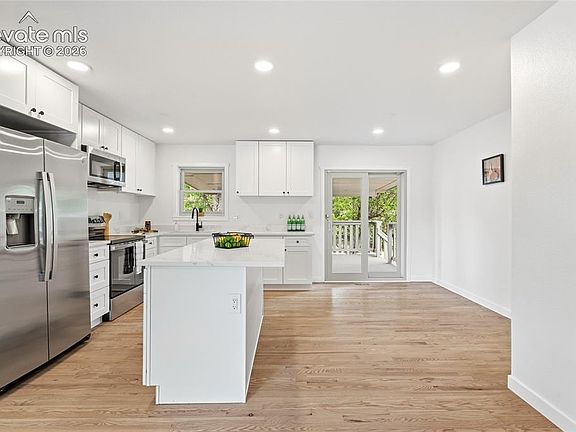 2nd image of 534 Bickley St