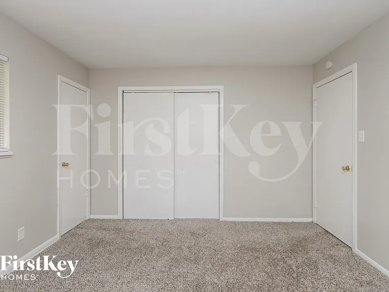 221 Grovewood Dr — Photo 13