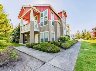 22651 NE Alder Crest Dr #202, Redmond, WA 98053
