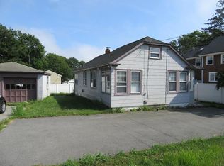 293 Huttleston Ave, Fairhaven, MA 02719