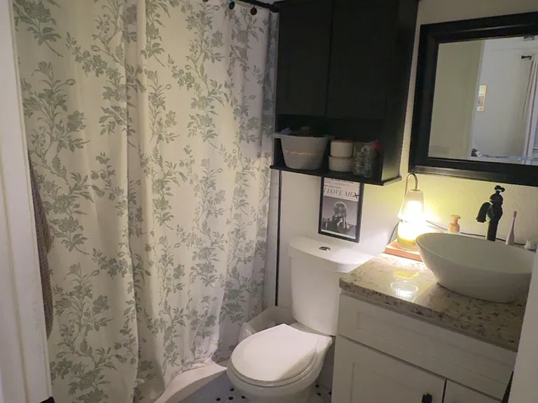 807 W Idlewild Ave — Photo 6