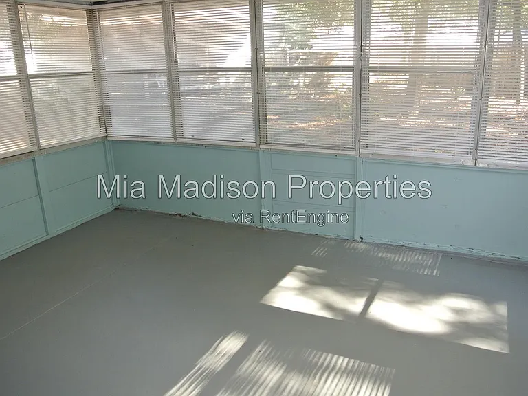 201 Sea Island Dr — Photo 20