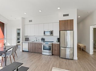 Roya, Los Angeles, CA 90005