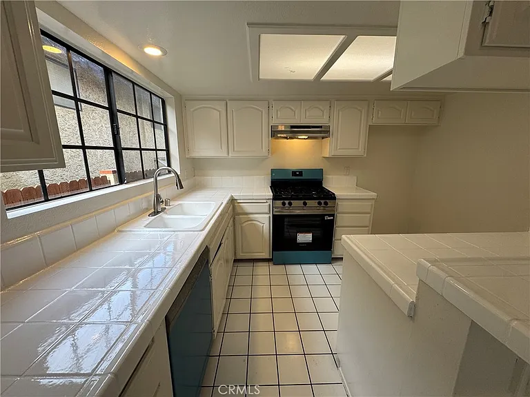 524 S Catalina Ave #A — Photo 8