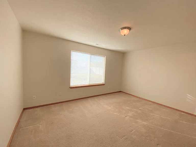 8004 Chehalis Dr — Photo 20