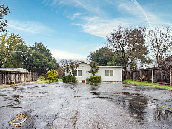 2nd image of 1460 S Novato Boulevard