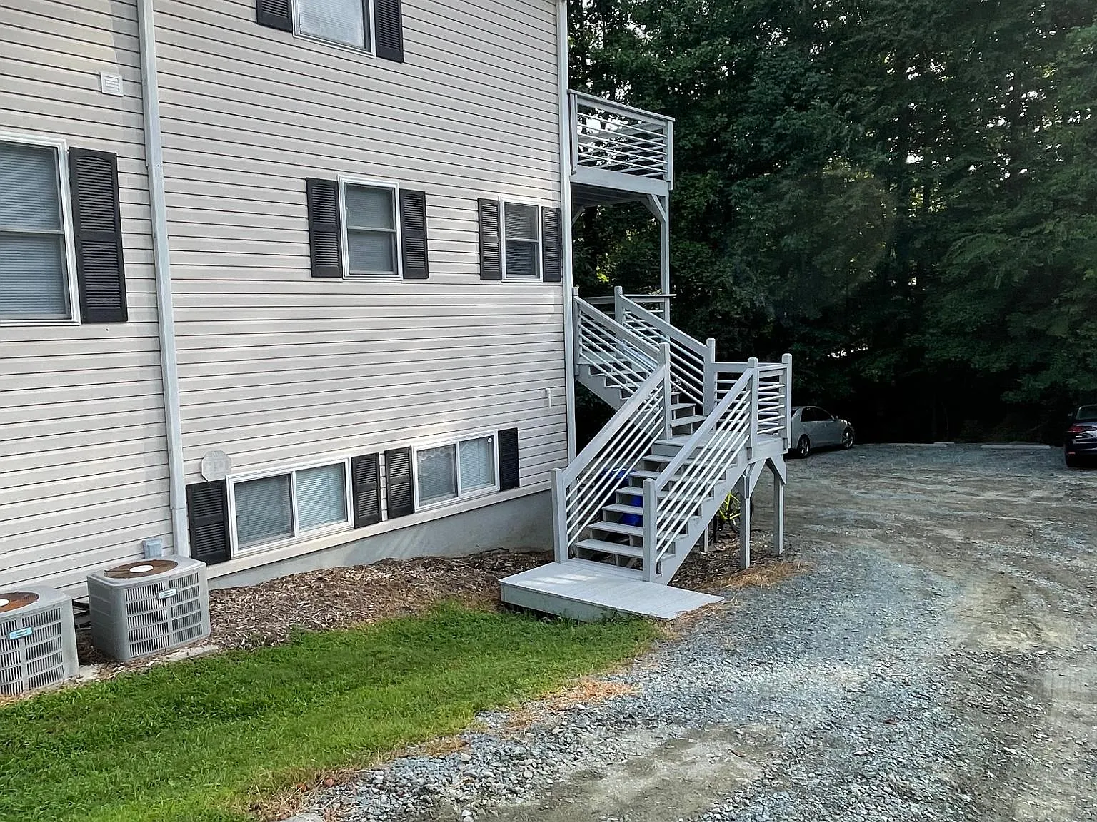 5 bed, 3.5 bath, 3000 sqft, $4,750 — Photo 3