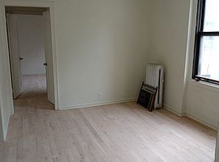 21-48 35th St APT 4G, Astoria, NY 11105