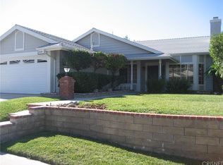 27749 Crookshank Dr, Santa Clarita, CA 91350